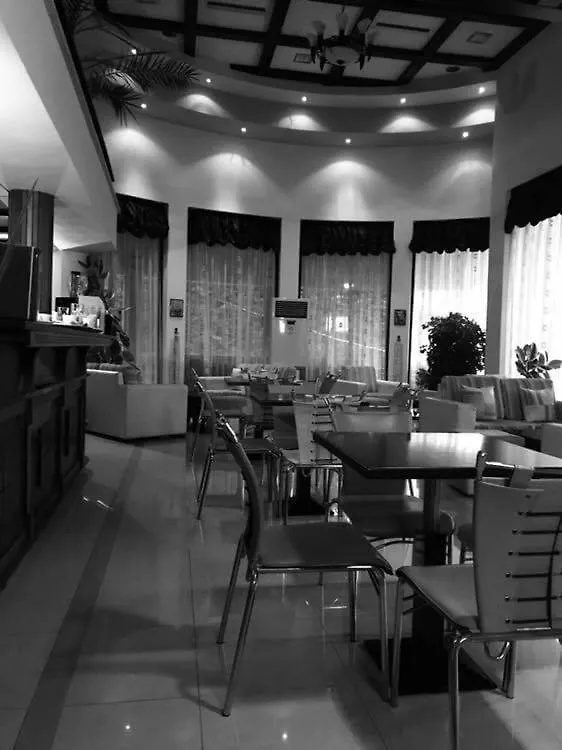 Hotel Bar King Bilisht 0*,  Albania